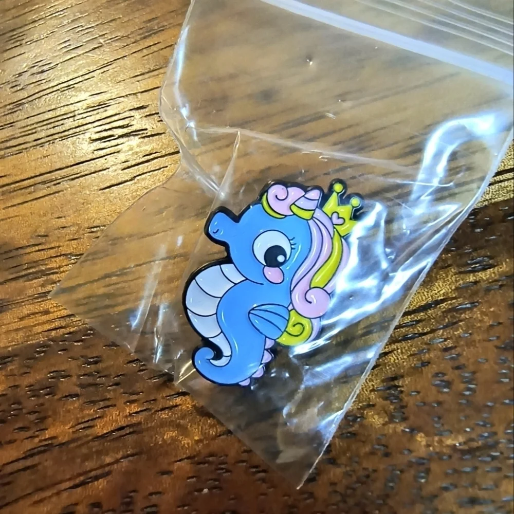 Blue seahorse pink yellow unicorn horn crown enamel pin bag clothes hat backpack